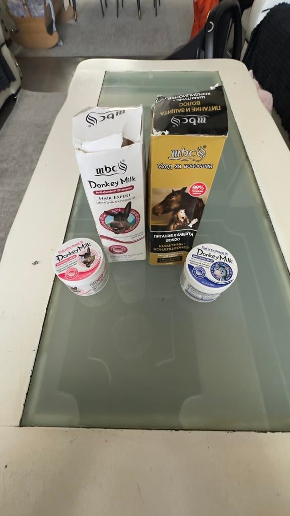 Whitening creme en schampoo donkey milk, Handtassen en Accessoires, Uiterlijk | Cosmetica en Make-up, Nieuw, Accessoires, Gehele gezicht