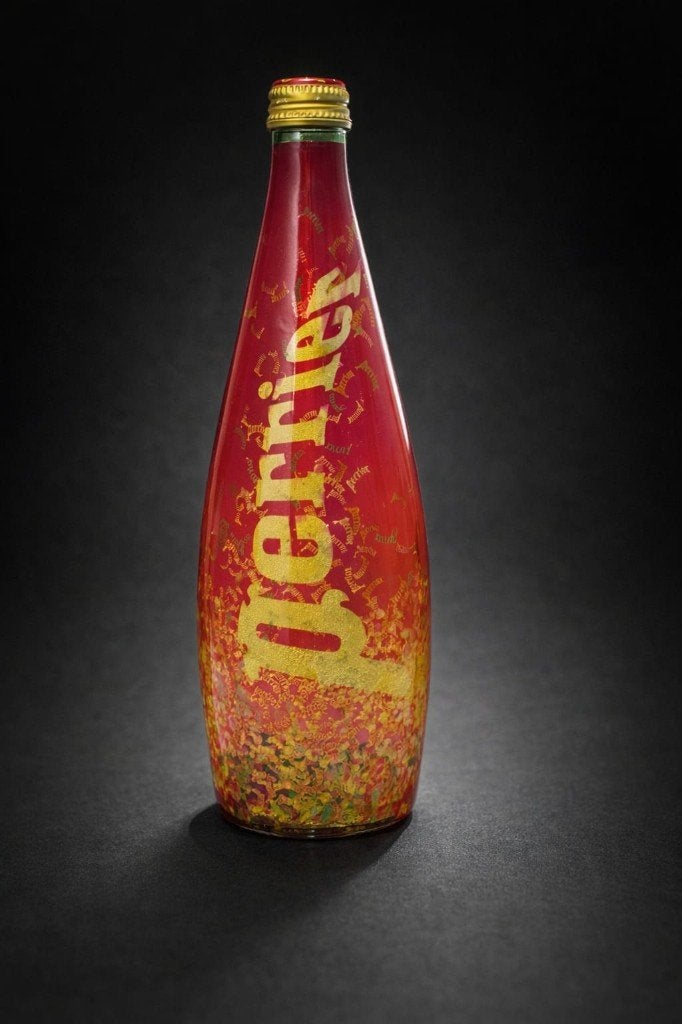 Fles van Perrier in beperkte oplage uit 2005, Verzamelen, Merken en Reclamevoorwerpen, Nieuw, Ophalen