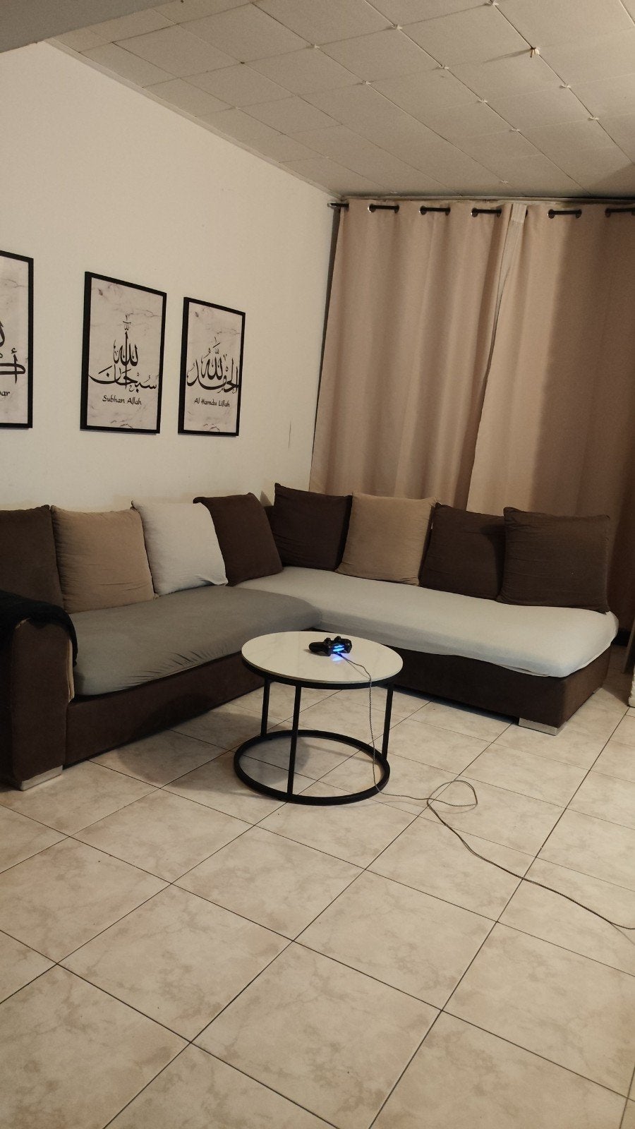Grand canapé d’angle – 250 € à discuter
Je vends mon grand c, Immo, Charleroi