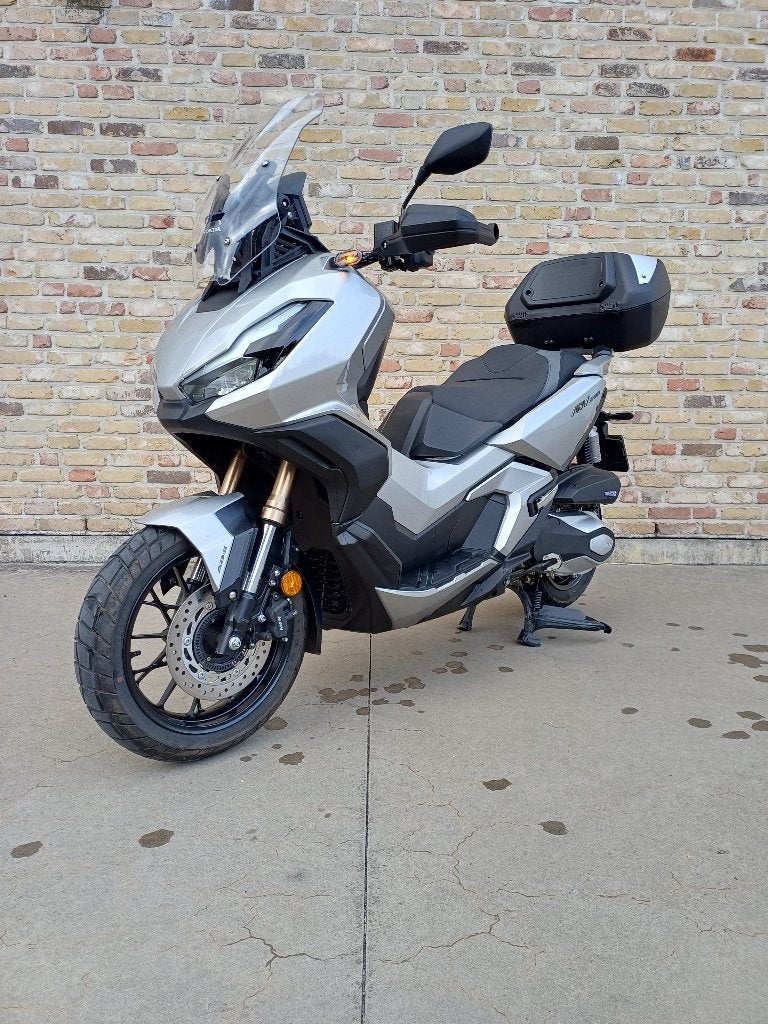 Honda ADV 350, 330 cc, Particulier