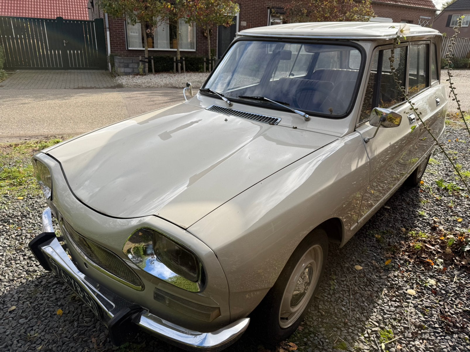 Citroën Ami 8 break beige 3-1973 21047 km nieuwe lak, Enlèvement