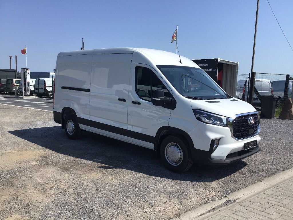 Maxus 9 145pk 2026 18km full/option 5jaar garantie 23950e ex, Autos, Euro 6, Entreprise, 3 places, Noir