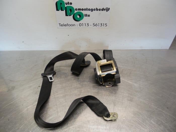 Ceinture de sécurité avant droite d'un Volkswagen Passat (, Volkswagen, -, 3 mois de garantie, Utilisé
