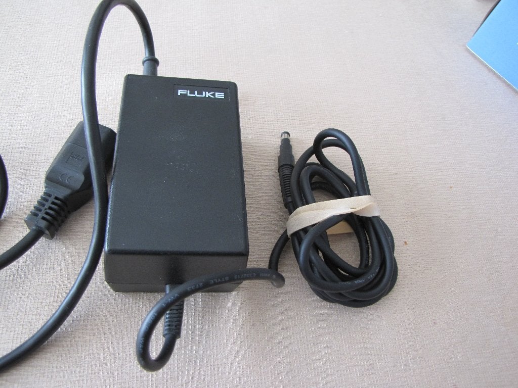 Fluke power adapter, Doe-het-zelf en Bouw, Meetapparatuur, Ophalen of Verzenden, Zo goed als nieuw