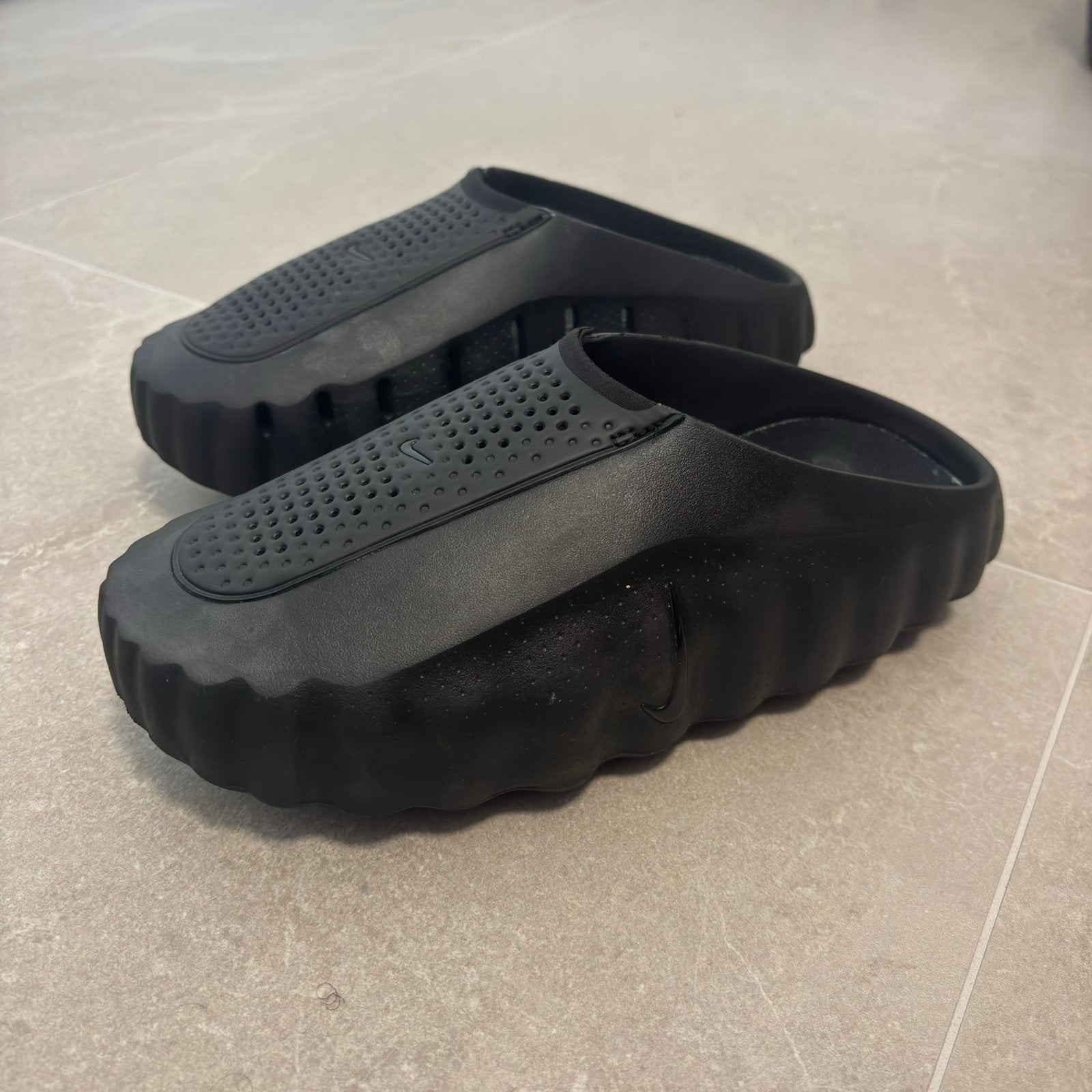 Nike Mind 001 Triple black - maat 44, Ophalen, Zo goed als nieuw, Zwart