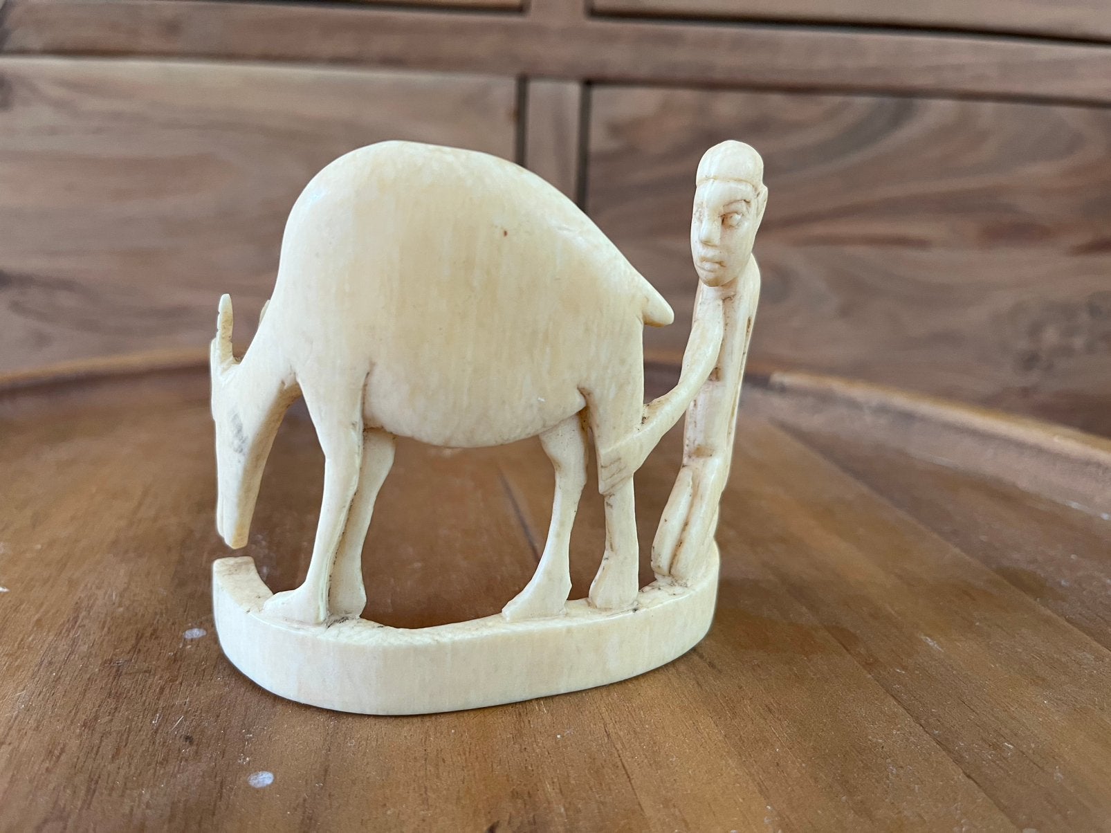 Statuettes en ivoire, Sculpture, Afrique, Matériau naturel, Blanc