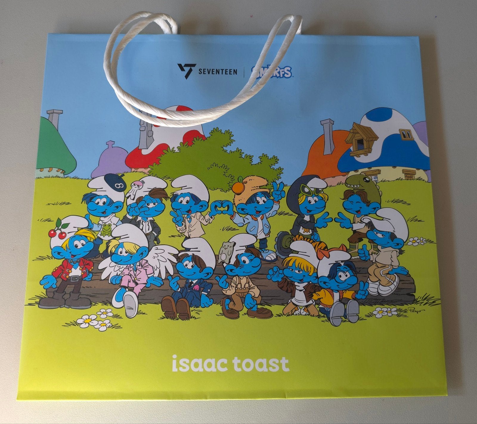Petit sac carton Schtroumpf Seventeen neuf, Verzamelen, Smurfen, Verzenden, Nieuw, Verschillende Smurfen, Overige typen