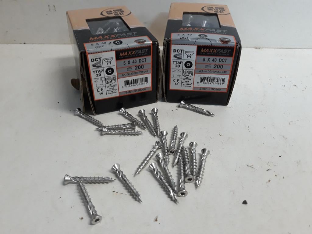 Houtschroeven Inox terrasschroeven 5x40 mm 200 stuks, Bricolage & Construction, Quincaillerie & Fixations, Neuf, Moins de 50 mm