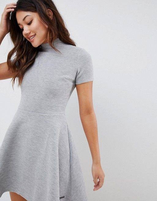 Grijze jurk van SuperDry - Maat medium, Ophalen of Verzenden, Grijs