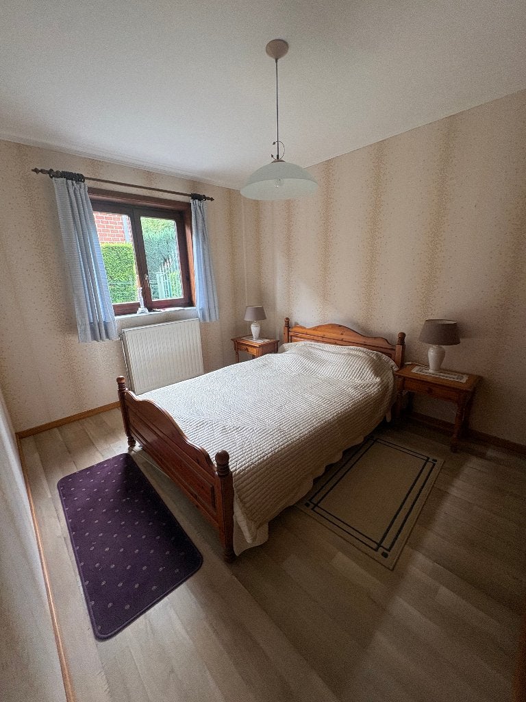 Houten tweepersoonsbed met metalen onderstel — 140  200 cm, Ophalen, Gebruikt, 210 cm, Tweepersoons