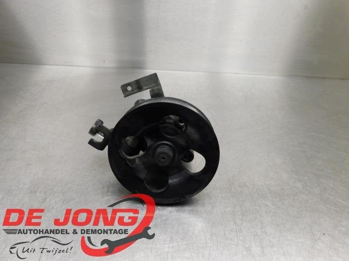 Pompe direction assistée d'un Nissan Navara, -, 3 mois de garantie, Utilisé, -