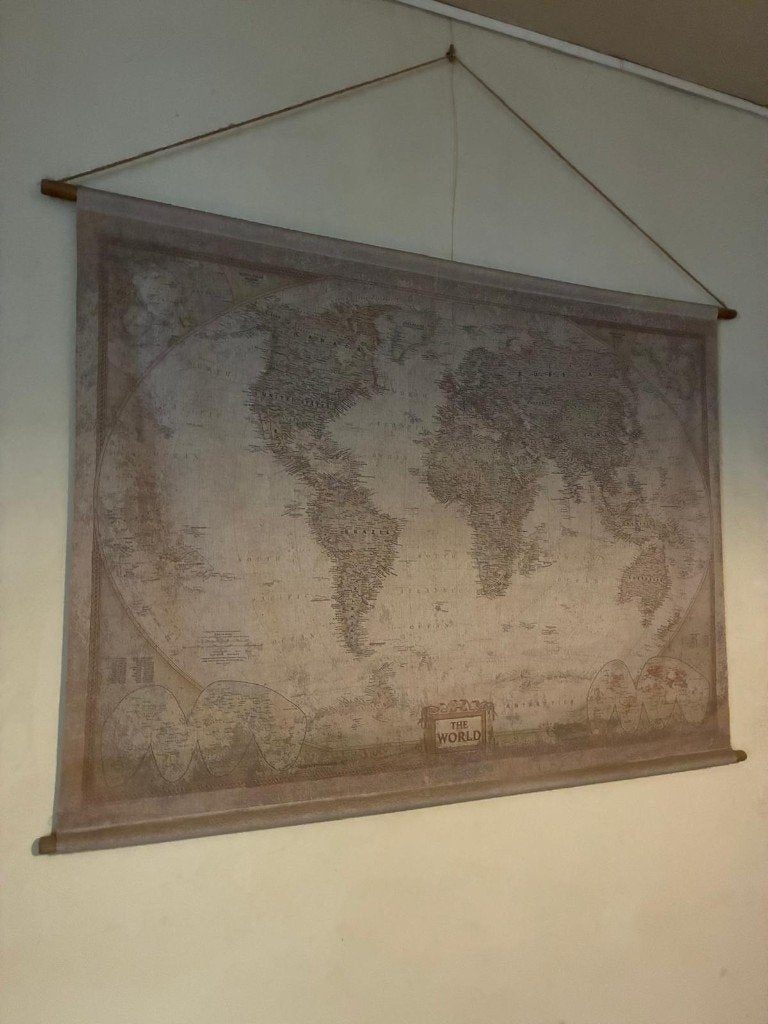 Vintage Wereldkaart Wandkleed met Houten Ophangsysteem, Gebruikt, Vintage, Wandkleed, Met ophangsysteem