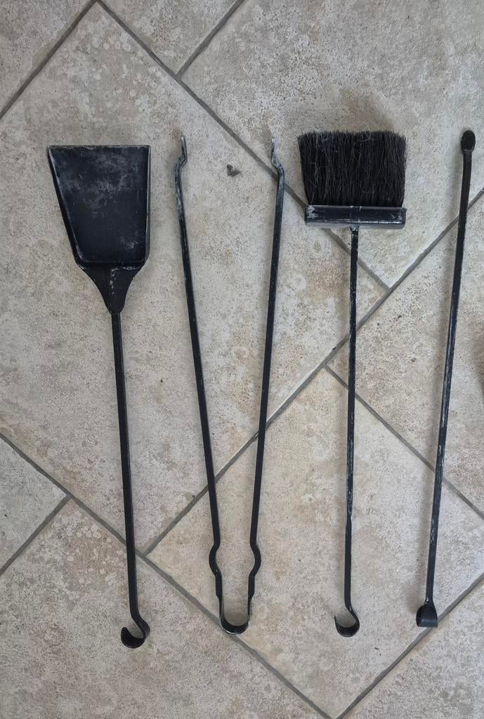 Accessoires voor de haard, Ophalen