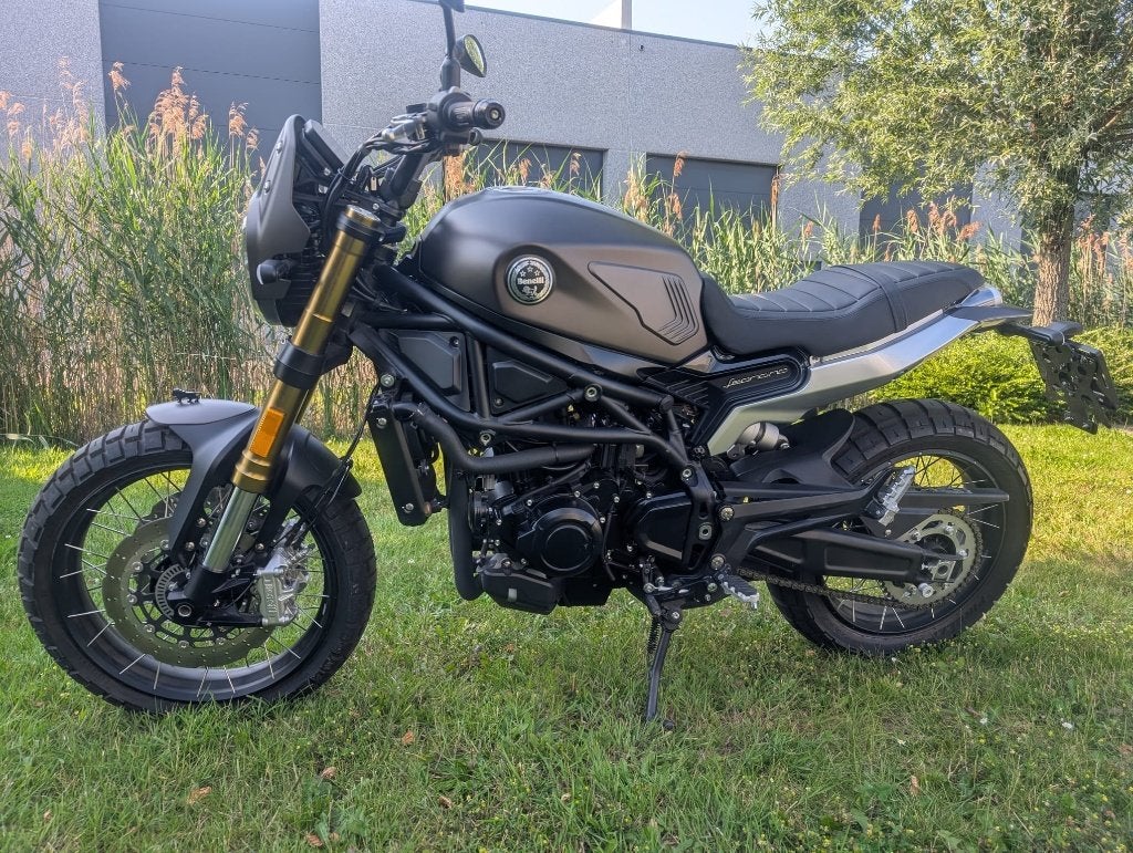 Benelli Leoncino 800 Trail, Motoren, Motorrijbewijs A, Gebruikt, Particulier, Handgeschakeld