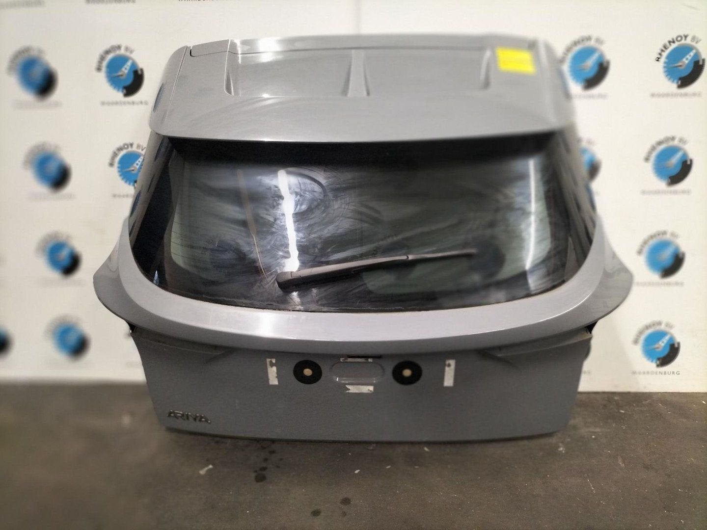 NISSAN ARIYA FE0 ER ACHTERKLEP 2022, Ophalen of Verzenden, Gebruikt, Stiba lid, Achterklep