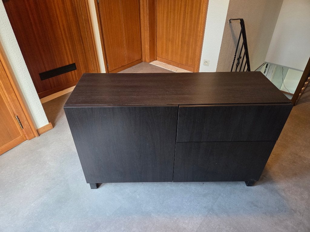 Buffet Besta marron foncé, 25 à 50 cm, 100 à 150 cm, Enlèvement, Utilisé
