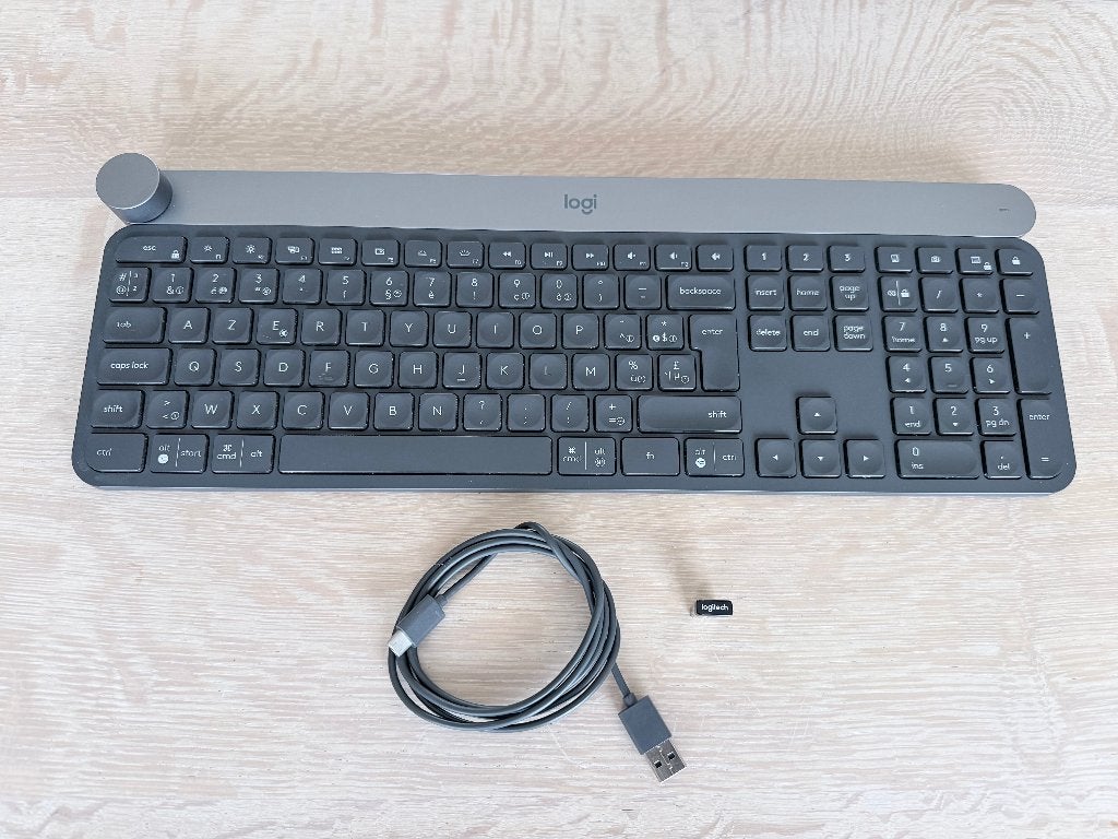 Logitech Craft Wireless Keyboard / Azerty BE / In nieuwstaat, Ergonomisch, Gebruikt, Logitech, Azerty