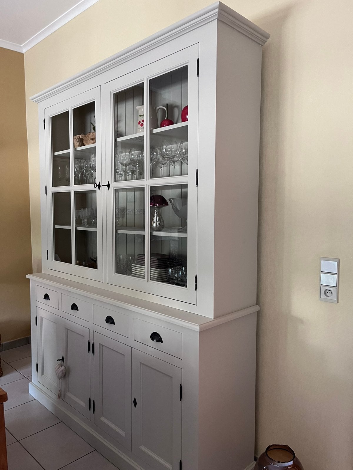 Tres joli buffet vaisselier, Avec tiroir(s), 25 à 50 cm, 150 à 200 cm, Comme neuf