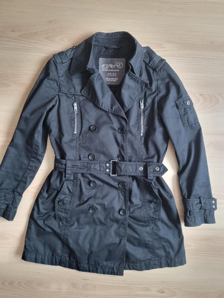 Zwarte trenchcoat - maat 40, Maat 38/40 (M), Zwart, Ophalen of Verzenden, Gedragen