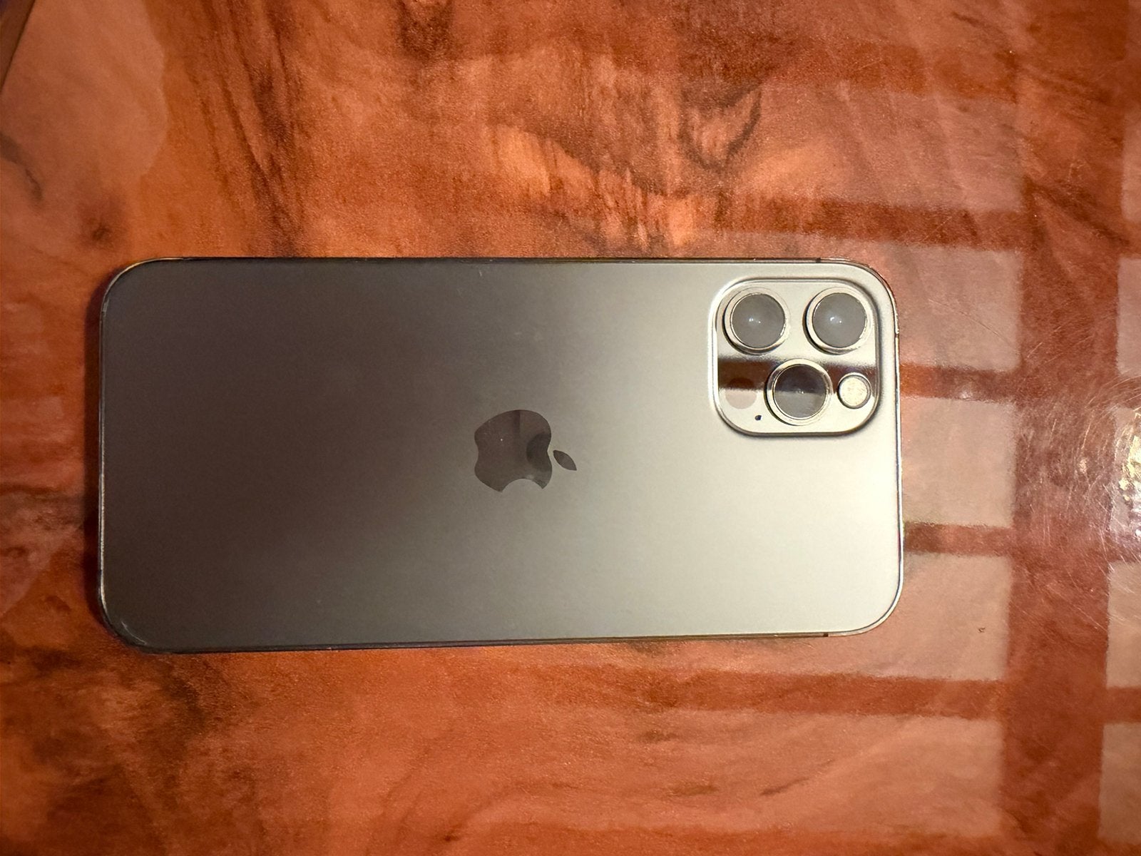 Iphone 12 pro, Telecommunicatie, Mobiele telefoons | Hoesjes en Screenprotectors | Apple iPhone, Gebruikt, Apple, Zwart, iPhone 12
