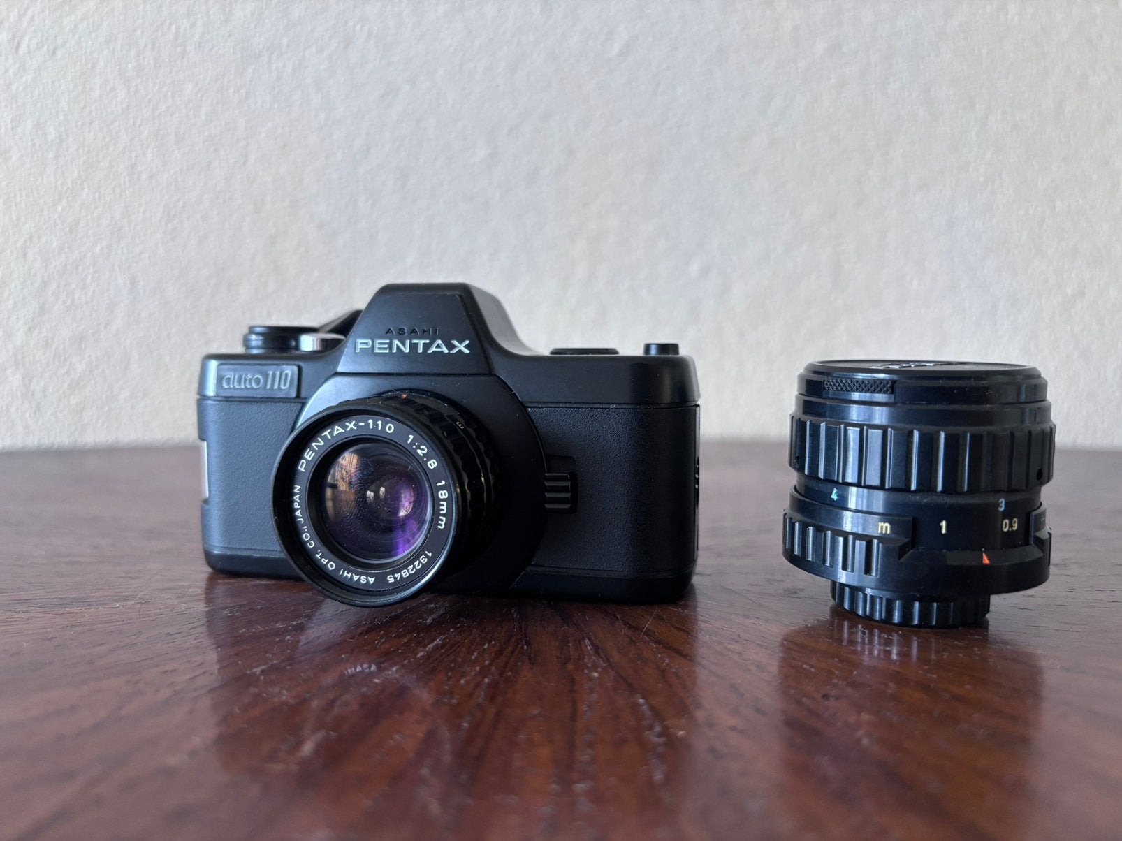 Pentax 110 + objectif supplémentaire, Enlèvement, Comme neuf, Pentax