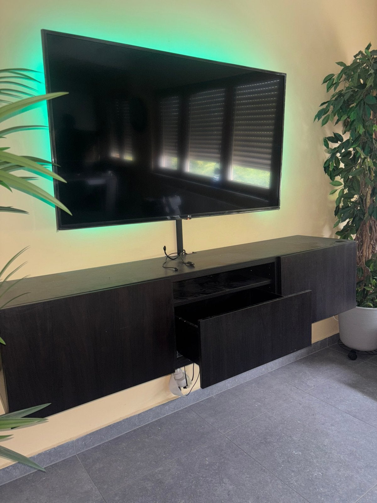Meuble de TV A VENDRE, Ophalen, Zo goed als nieuw