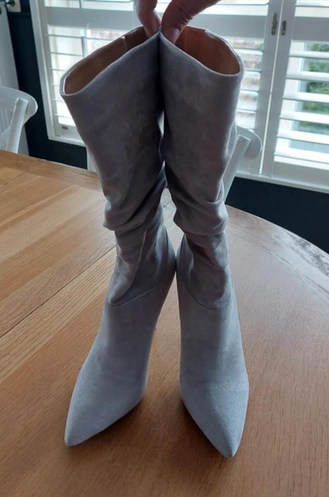 Bottes, Enlèvement ou Envoi