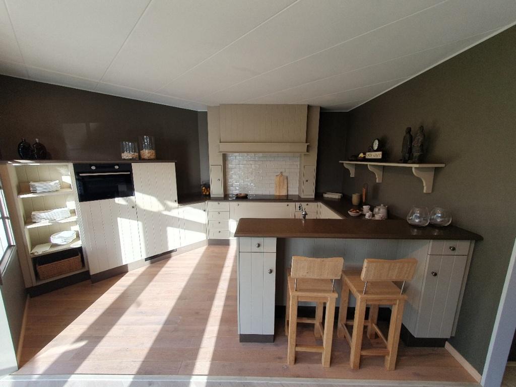 landelijke keuken, Huis en Inrichting, Ophalen, U-keuken, Nieuw, Crème