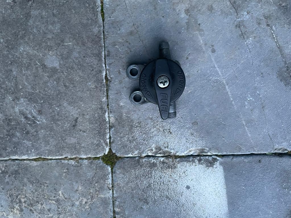 Ducati Monster benzinekraan, Motoren, Ophalen, Gebruikt