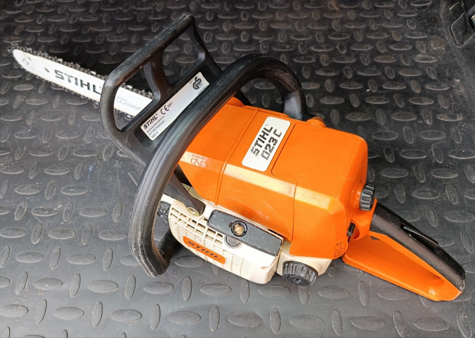 Stihl 023C kettingzaag, Ophalen, Motorzaag