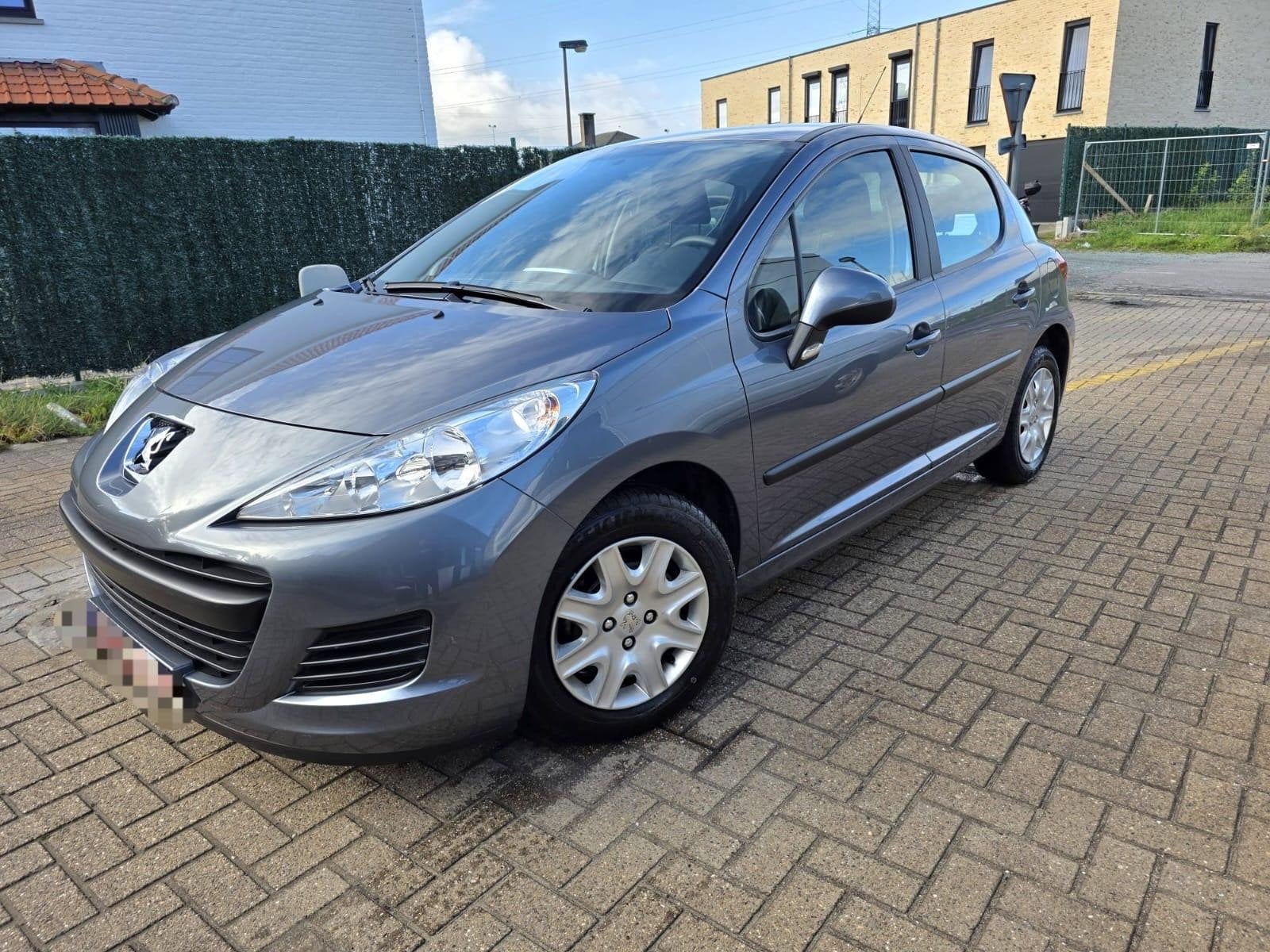 Peugeot 207 1.4 essence 34000 km, Argent ou Gris, Achat, 5 portes, Particulier