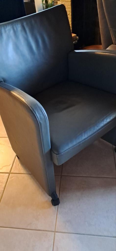 Stoelen, Enlèvement