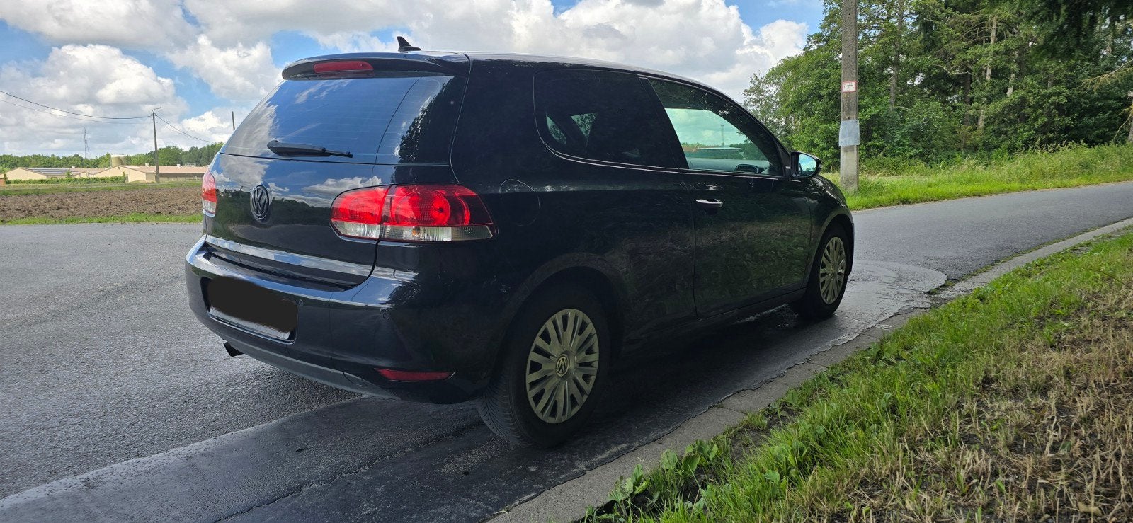 Volkswagen Golf 6 1.6 DTI met lederen interieur van R-line
1, Auto's, Volkswagen, Euro 5, Zwart, Leder, Te koop