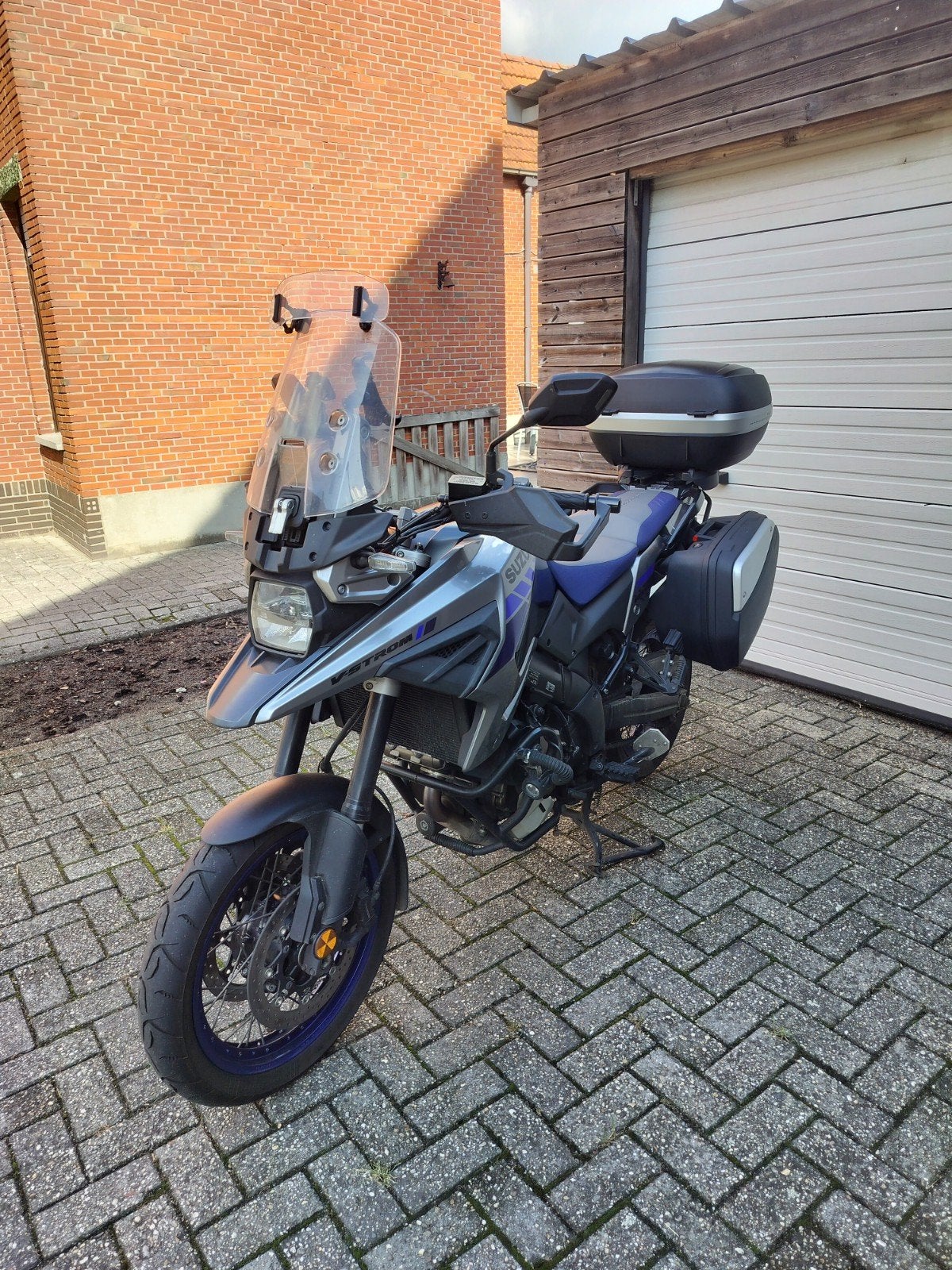 Suzuki v strom 1050 xt, Motoren, 2 cilinders, Occasion, Particulier, 1050 cc