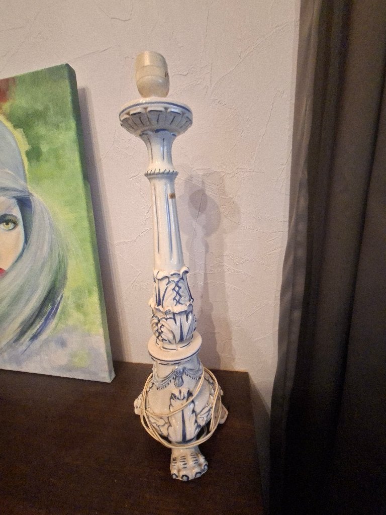 Pied de lampe, Enlèvement