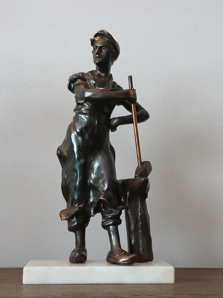 Beeld van een metaalbewerker, ca 30cm hoog, Ophalen of Verzenden, Gepatineerd, 20 - 50 cm, Beeld