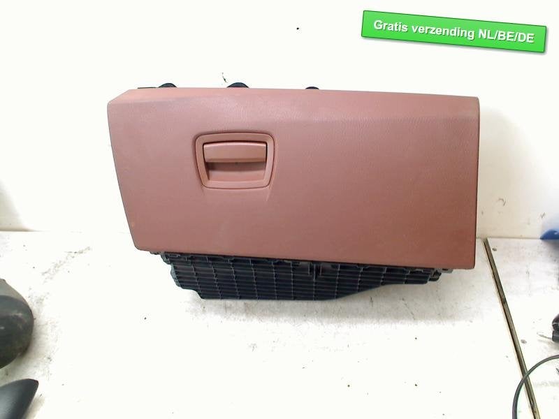 DASHBOARDKASTJE bruin BMW 5 serie (F10) (51169173907), Auto-onderdelen, Gebruikt, BMW, Petuelring 130
80809  München, DE, Bayerische Motoren Werke AG