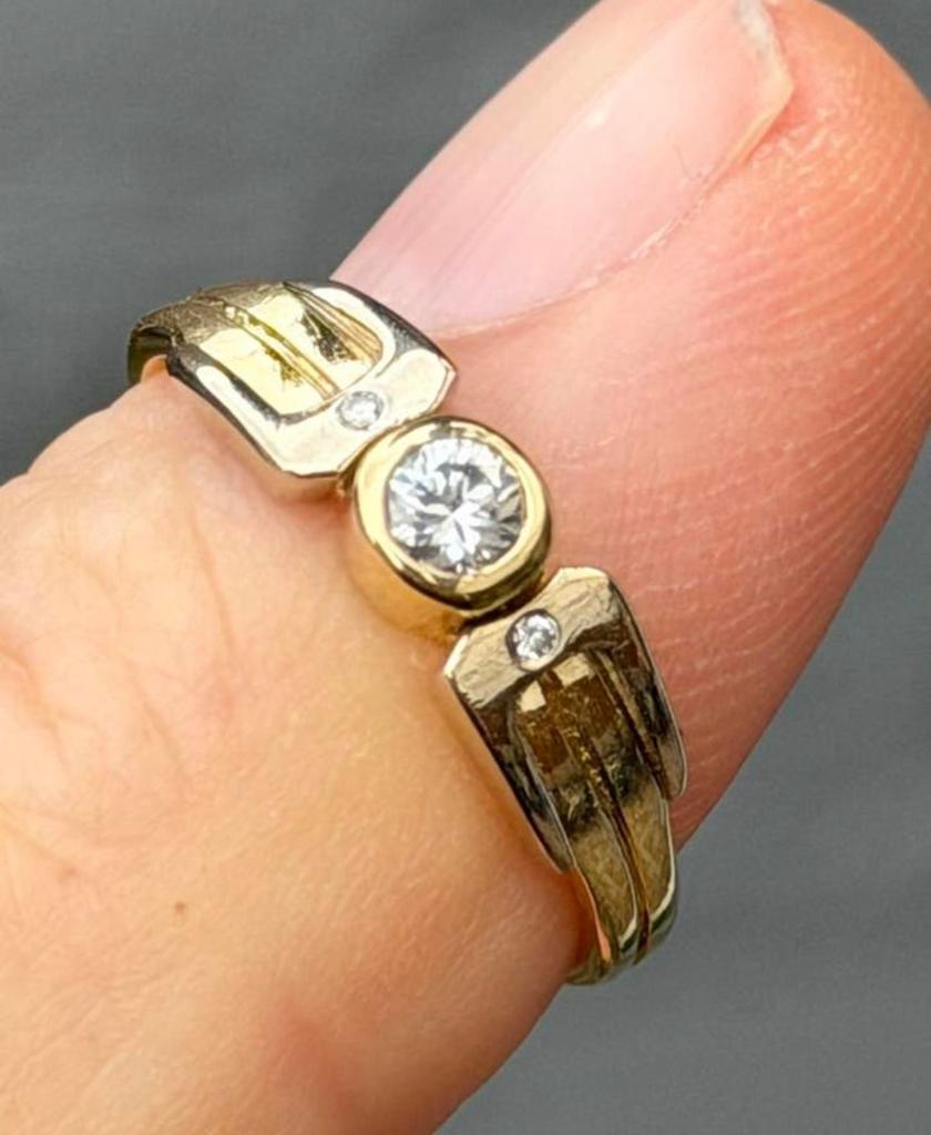 Prachtige 14K geel gouden ring met 3 natuurlijke diamanten, Handtassen en Accessoires, Ringen, Ophalen of Verzenden, 17 tot 18
