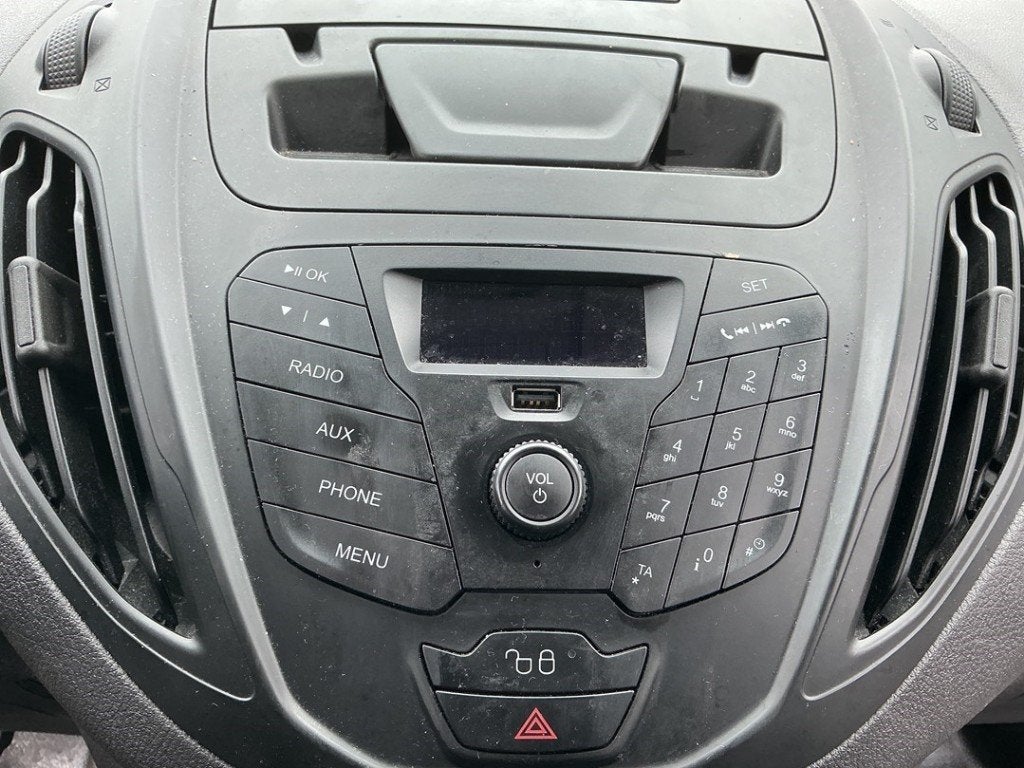 RADIO Ford Transit Courier (|ET7618D815BH|), Gebruikt, Henry-Ford-Straße  1
50735  Köln, DE, Ford-Werke GmbH, Kunden@ford.com
