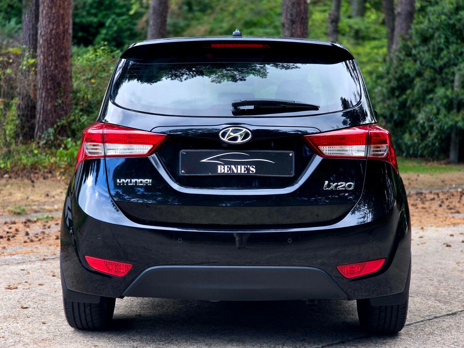 HYUNDAI IX20 - 2017 - 92.264 KM - CAMERA - NAVI - CRUISE, Auto's, https://public.car-pass.be/vhr/9e581ee5-a2f9-45b3-99ca-c162dbcf2f20