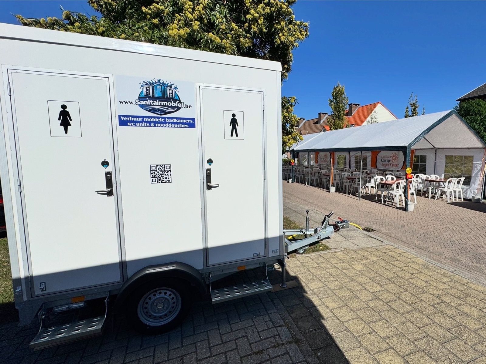 Toiletwagen, Envoi, Comme neuf