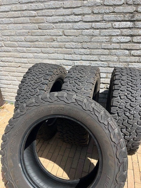 BF Goodrich All Terrain KO2, Auto-onderdelen, Banden en Velgen, Ophalen, 18 inch, Gebruikt, 265 mm
