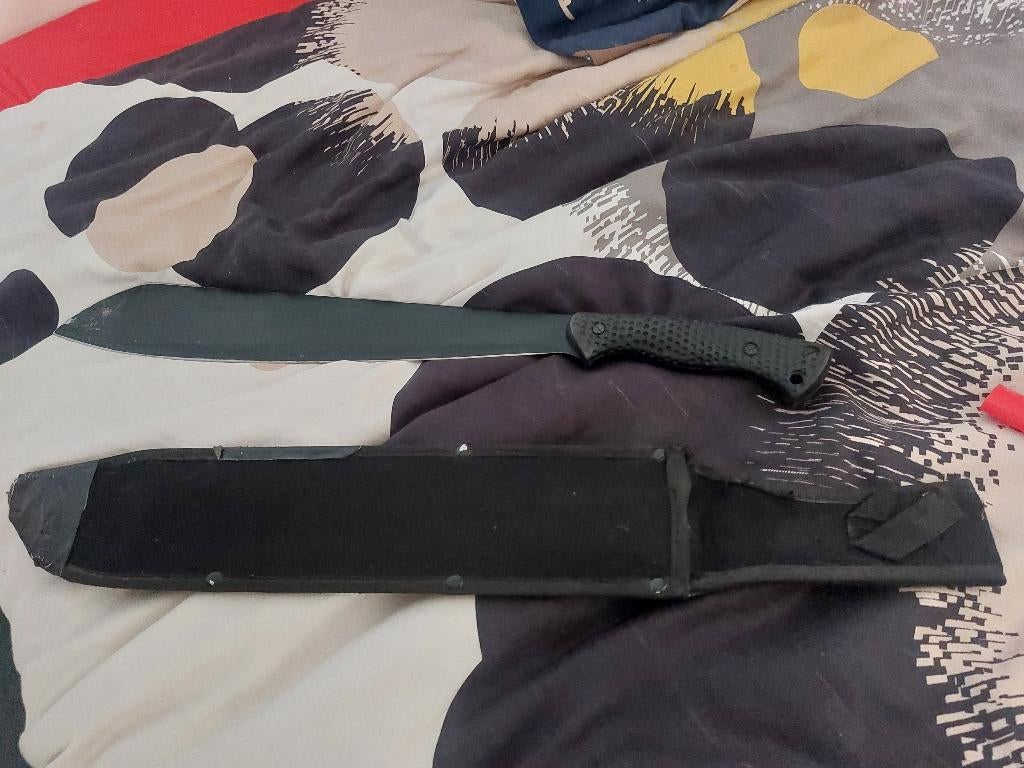 Machette, Ophalen, Mes of Dolk