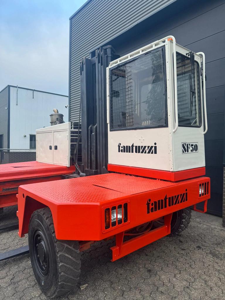 Fantuzzi SF 50 5 ton diesel zijlader heftruck, Articles professionnels, Machines & Construction | Chariots élévateurs & Transport interne