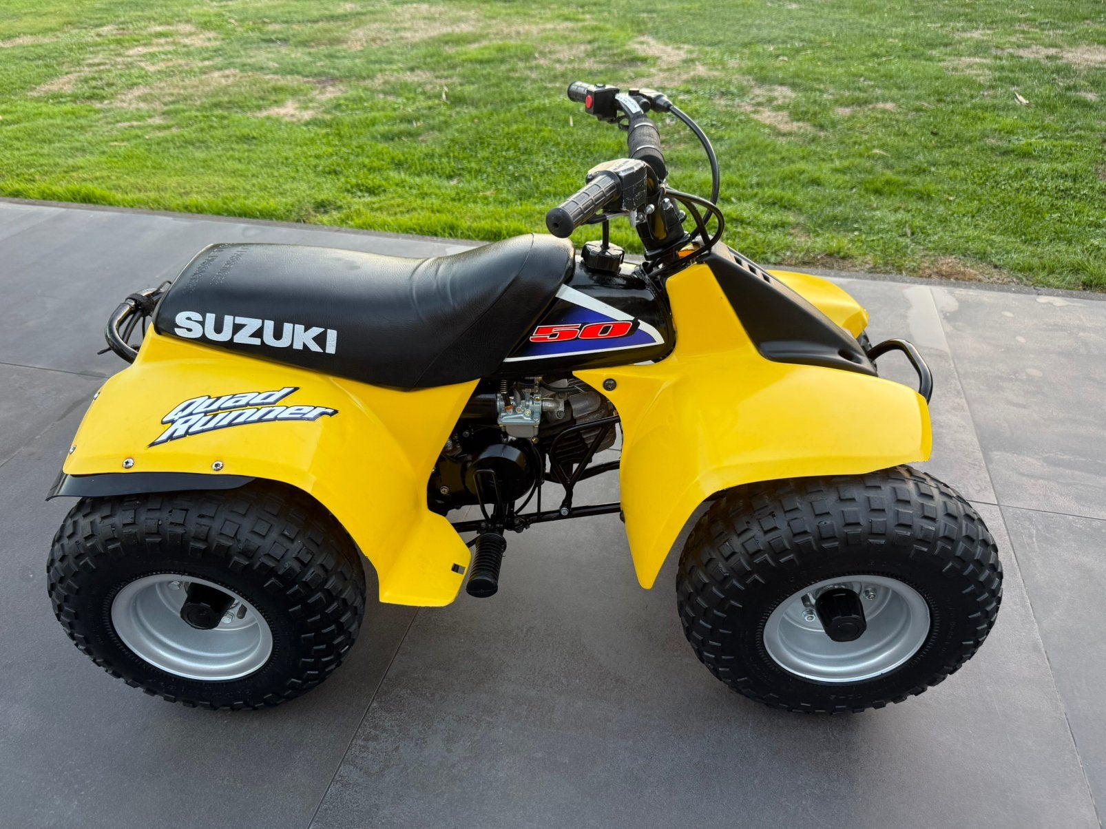 Suzuki Lt 50