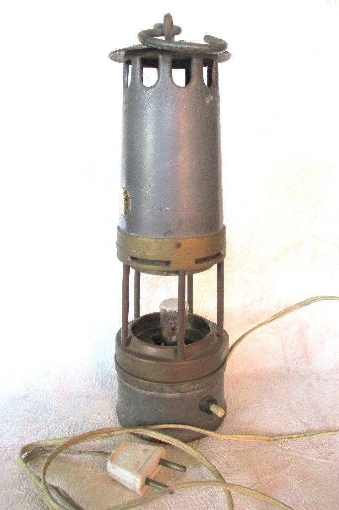 Lampe de mineur Prince Charles, Envoi