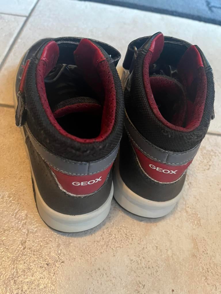 Chaussures geox pointure 37, Ophalen, Zo goed als nieuw, Schoenen