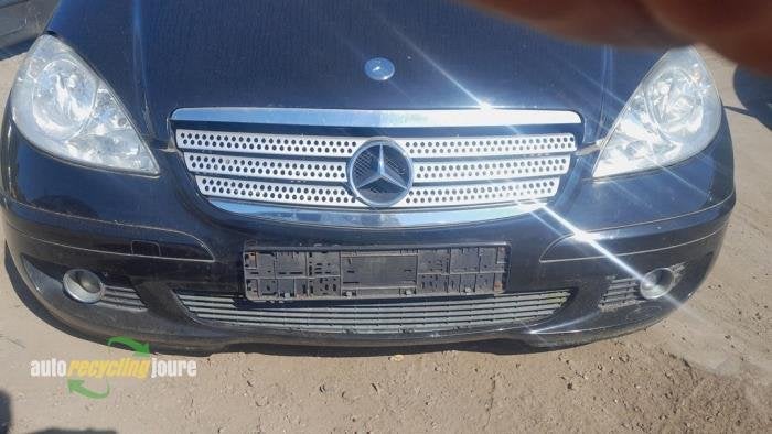 Voorbumper van een Mercedes A-Klasse (169), Gebruikt, -, Bumper, -