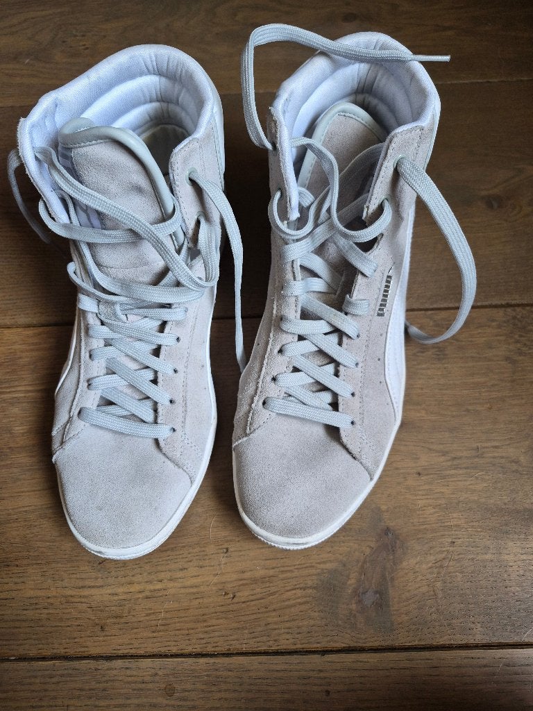 Puma dames sneakers, Vêtements | Femmes, Chaussures, Gris, Puma, Sneakers et Baskets, Porté