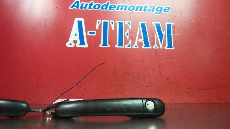 POIGNEE EXTÉRIEURE DROIT Volkswagen Polo III (6N1), Volkswagen, Volkswagen AG, Droite, Utilisé